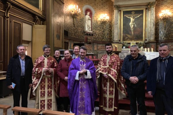 800E92F1-D8C6-462F-8997-8CE9431B9528