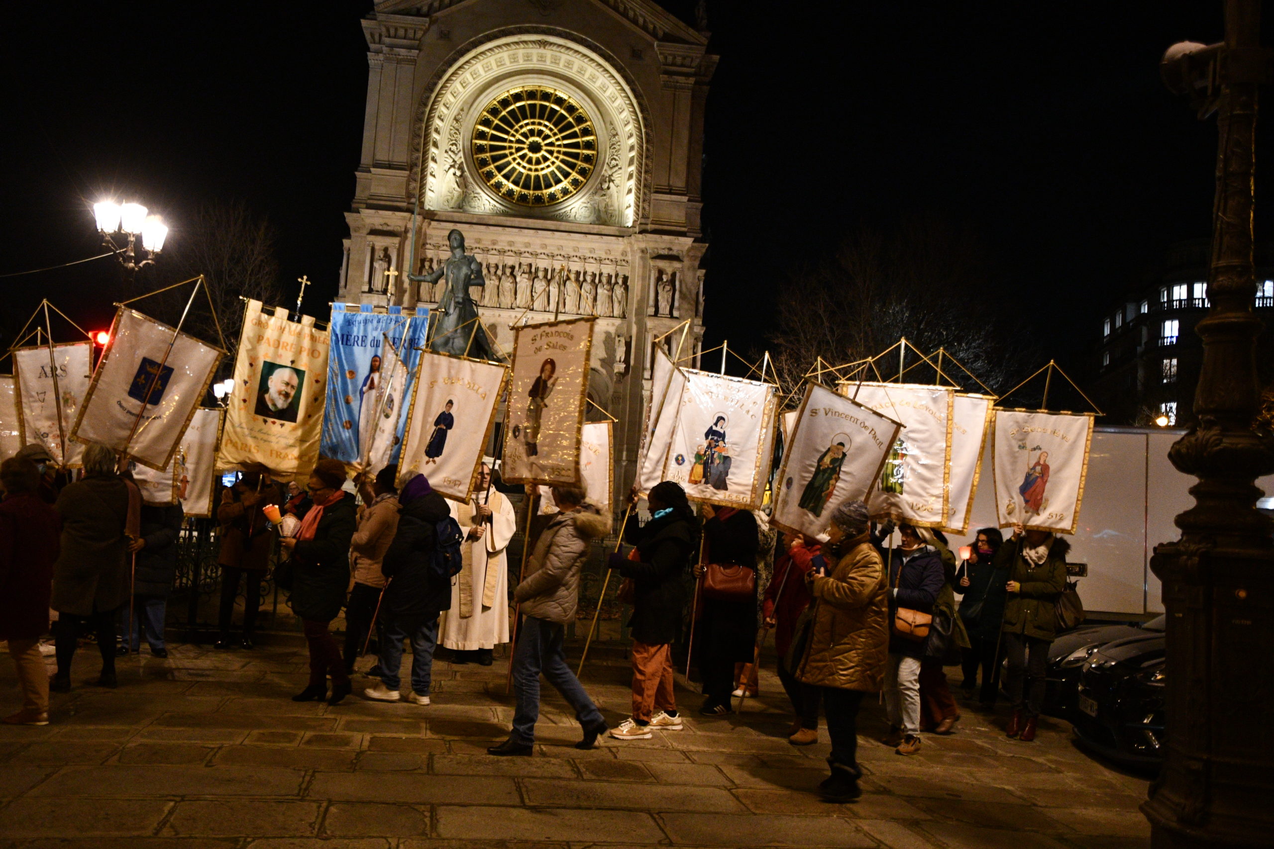 2023 02 10 POURNY Michel Procession Paris IXe (99)